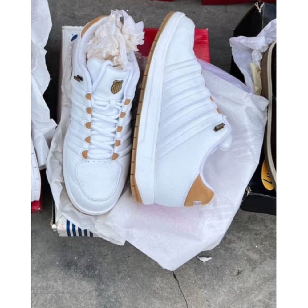 NEW IN BOX K-Swiss Classics